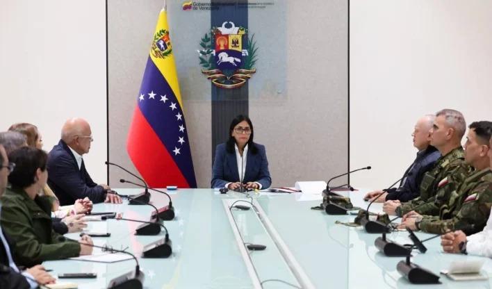 Vice-presidente da Venezuela diz que país não será colônia dos EUA