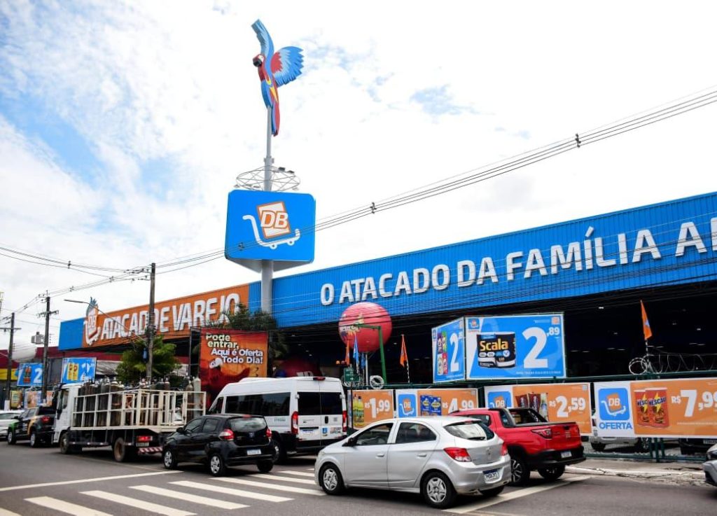 Grupo inaugura ‘Atacarejo’ do DB na Compensa