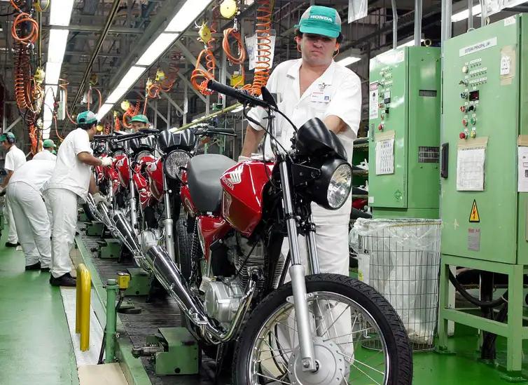 ZFM acelera em duas rodas