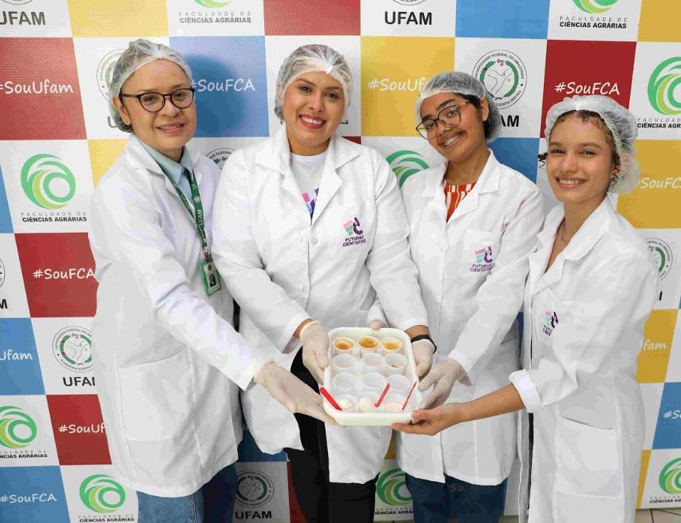 Alunas da rede estadual desenvolvem produtos alimentícios a partir de fruto regional