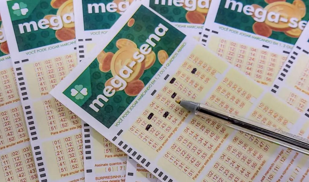 Mega-Sena pode pagar R$ 63 milhões no sorteio deste sábado (24)