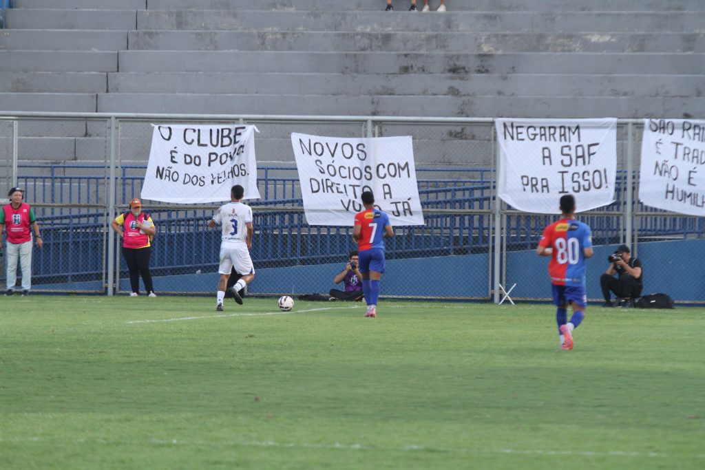 Após manifestações da torcida, São Raimundo pede que protestos sejam “sem agressões”