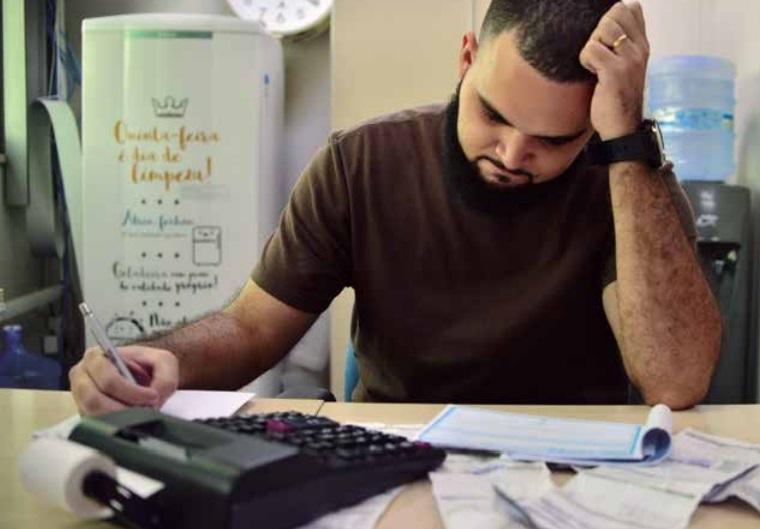 Endividados: 60 mil alunos