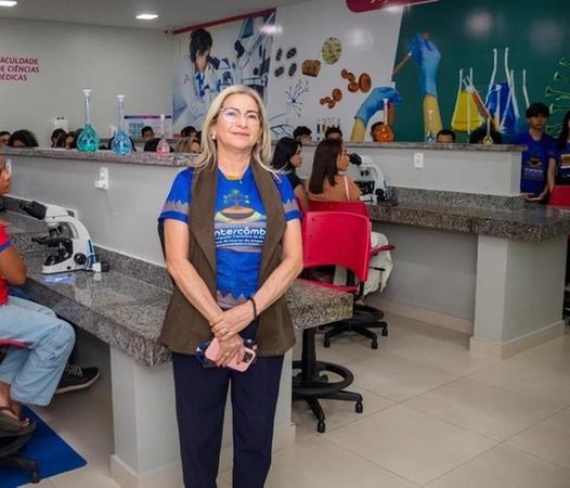‘Desacreditar docentes  é atacar a democracia’, afirma educadora