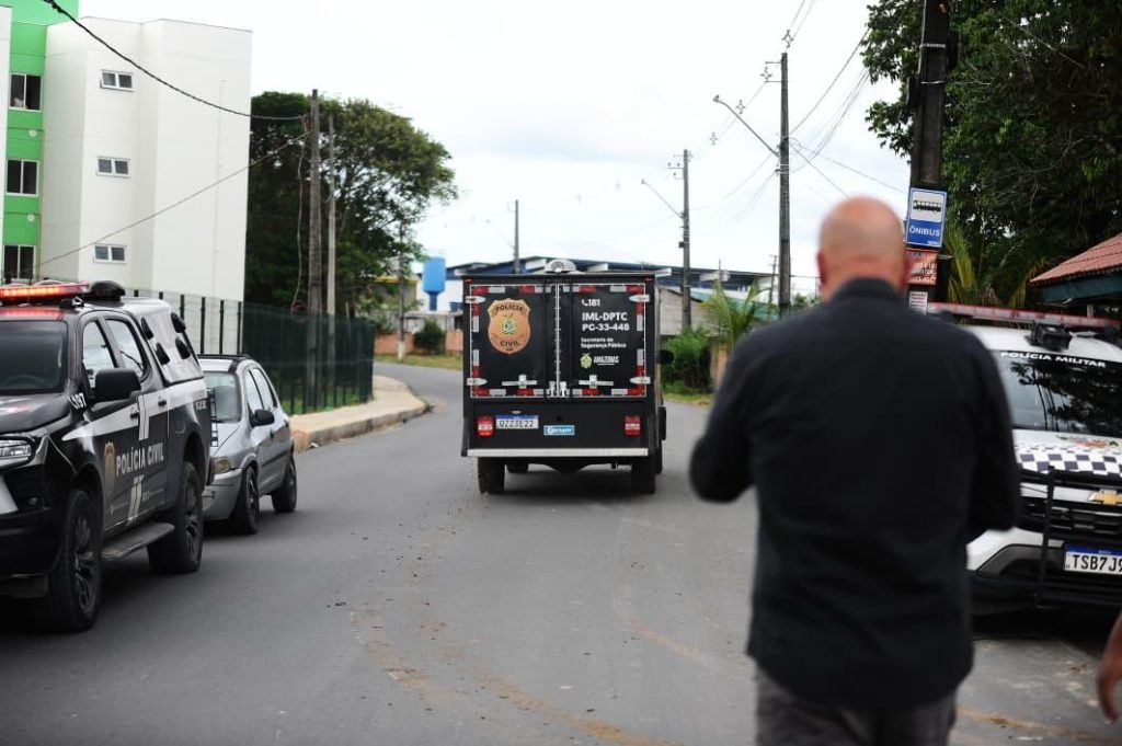 Sargento da reserva do Exército é encontrado morto dentro de casa no Tarumã