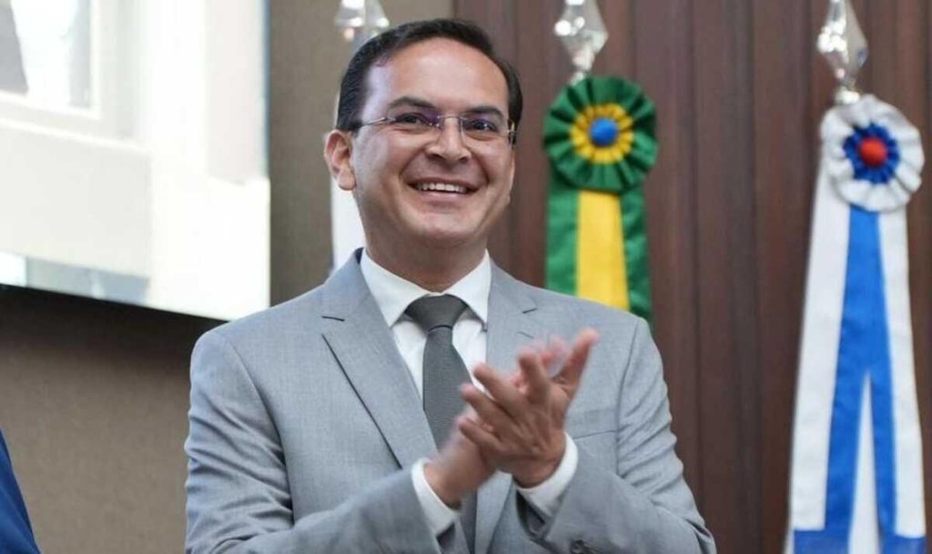 Parintins é 1ª do AM a entregar Prestação de Contas 2025 ao TCE