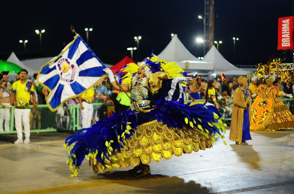 Unidos do Alvorada encerra desfiles com homenagem à BR-319