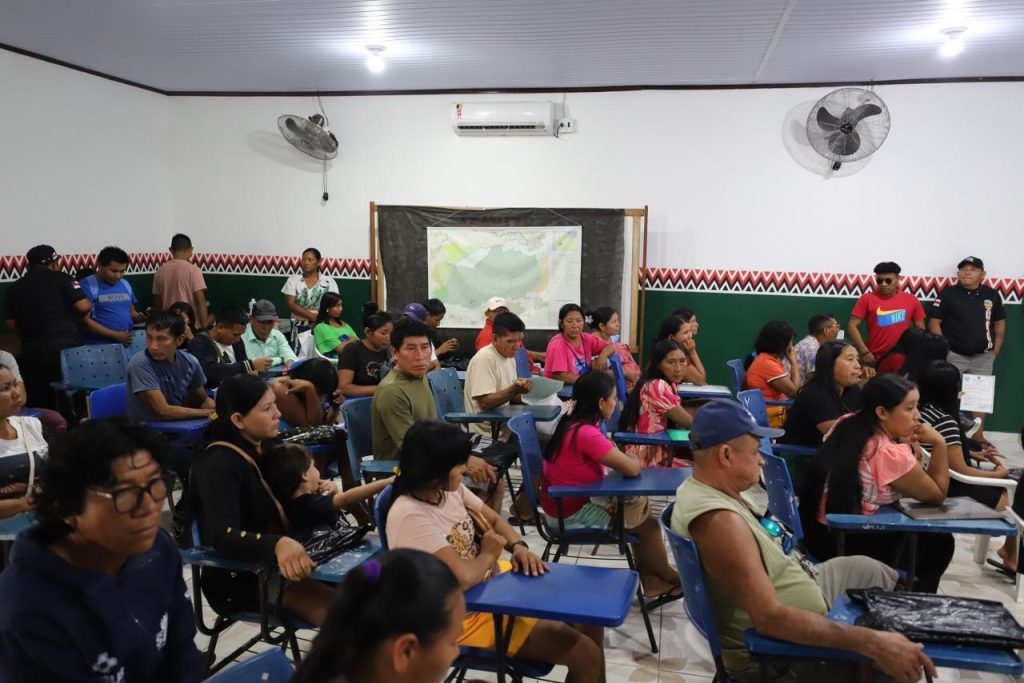 Defensoria e Univaja levam justiça a indígenas de Atalaia do Norte e mobilizam comunidades que viaja