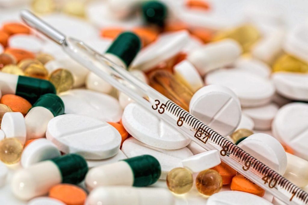 Mulheres com insônia têm maior risco de dependência de drogas Z, aponta diretriz