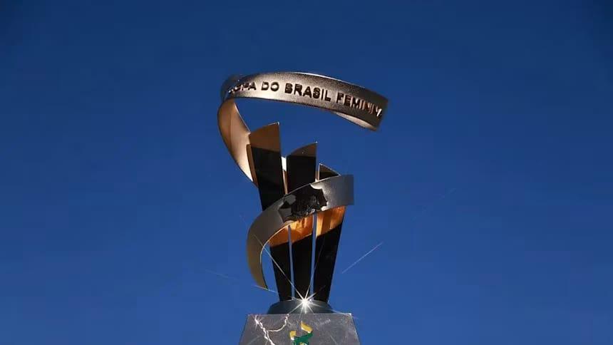 imagem do troféu da Copa do Brasil Feminina