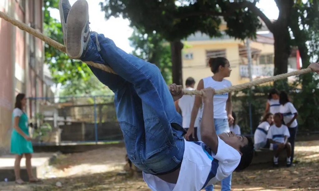 Garantir os direitos da criança e dos adolescentes é dever de todos