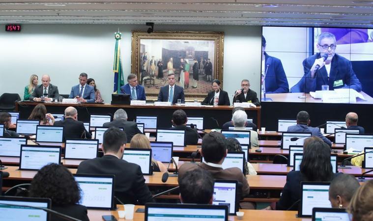 Discutir redução da maioridade em ano eleitoral é populismo, afirma defensor público