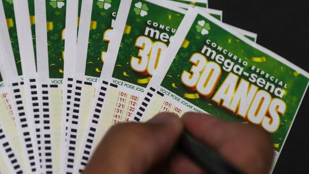 Mega-Sena 30 anos sorteia R$ 300 milhões neste sábado