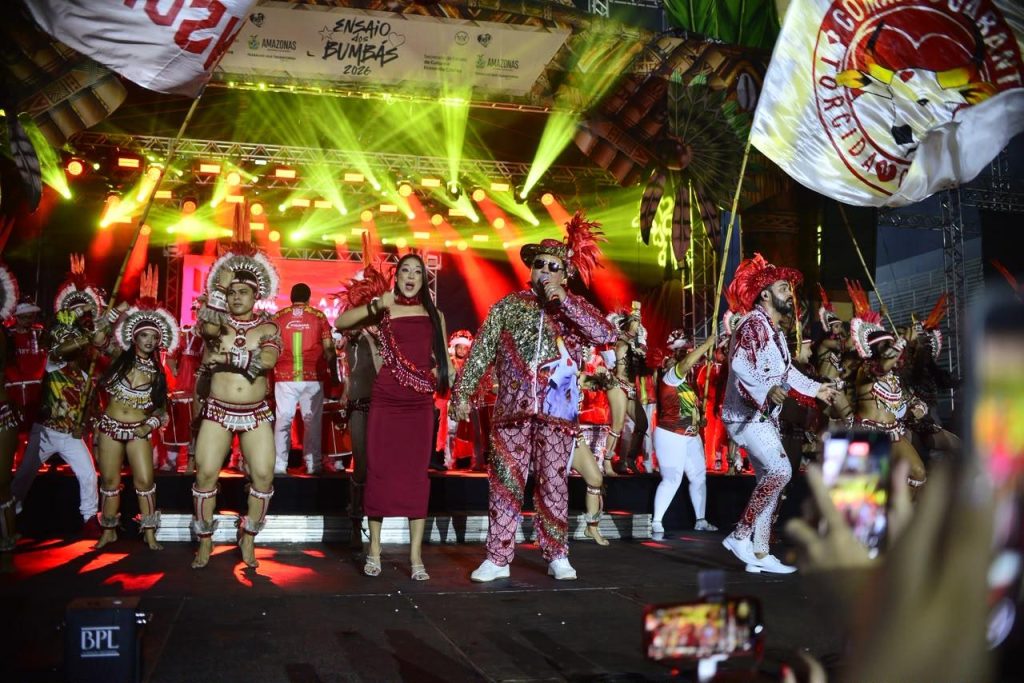 Curral do Garantido encerra temporada com ‘Noite da Batucada’