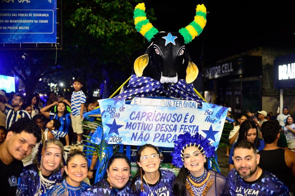Triciclos viram atração à parte no Boi de Rua