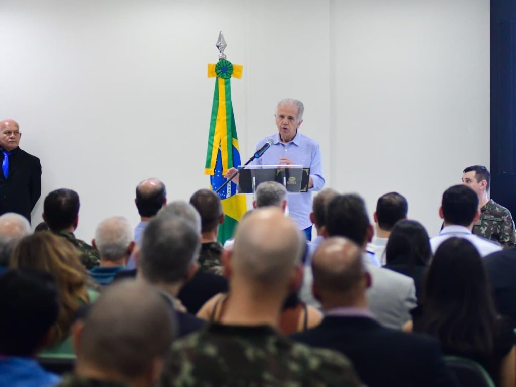 ‘O Norte é absolutamente vulnerável’, afirma ministro da Defesa em Manaus