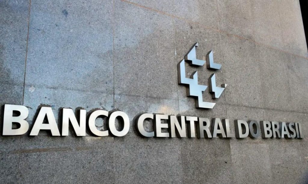 Receita Federal e Banco Central são autorizados a realizar concursos