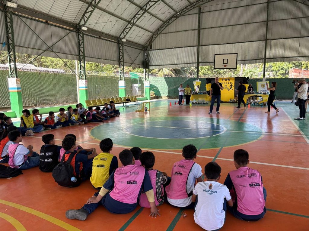 Projeto ‘Vestindo Sonhos e Transformando Histórias’ beneficia crianças e adolescentes em Manaus