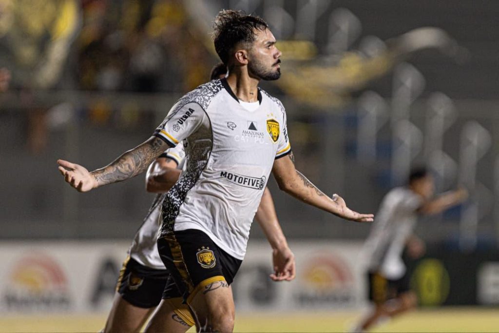 Amazonas quebra tabu e vence Paysandu em duelo pela Série C