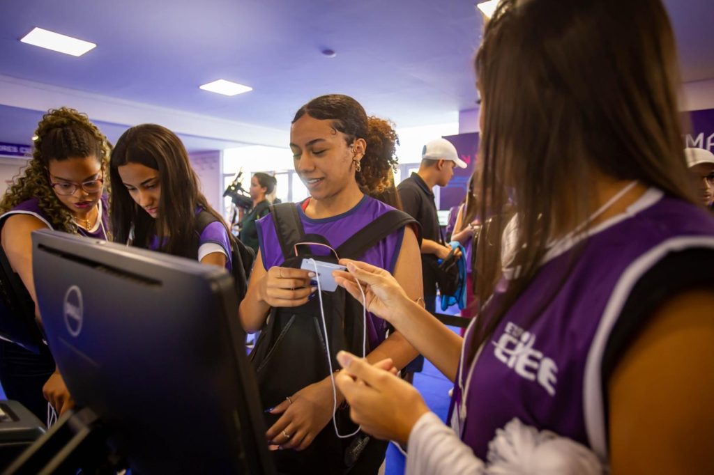 CIEE oferece 134 oportunidades nos programas de estágio e aprendizagem no Amazonas
