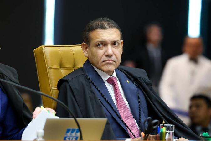 Inteligência Artificial domina a campanha e representa risco para a eleição