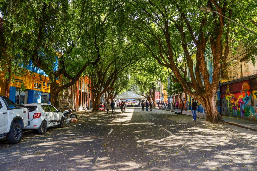 Rua Ferreira Pena é interditada para obra de rua gastronômica