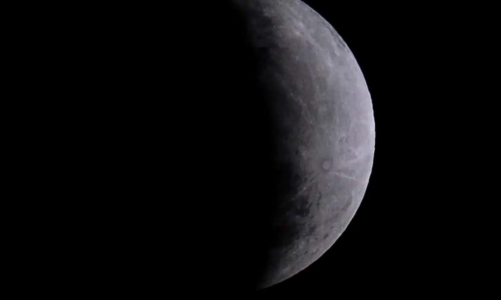Eclipse parcial da Lua nesta quinta-feira será visto em todo o Brasil