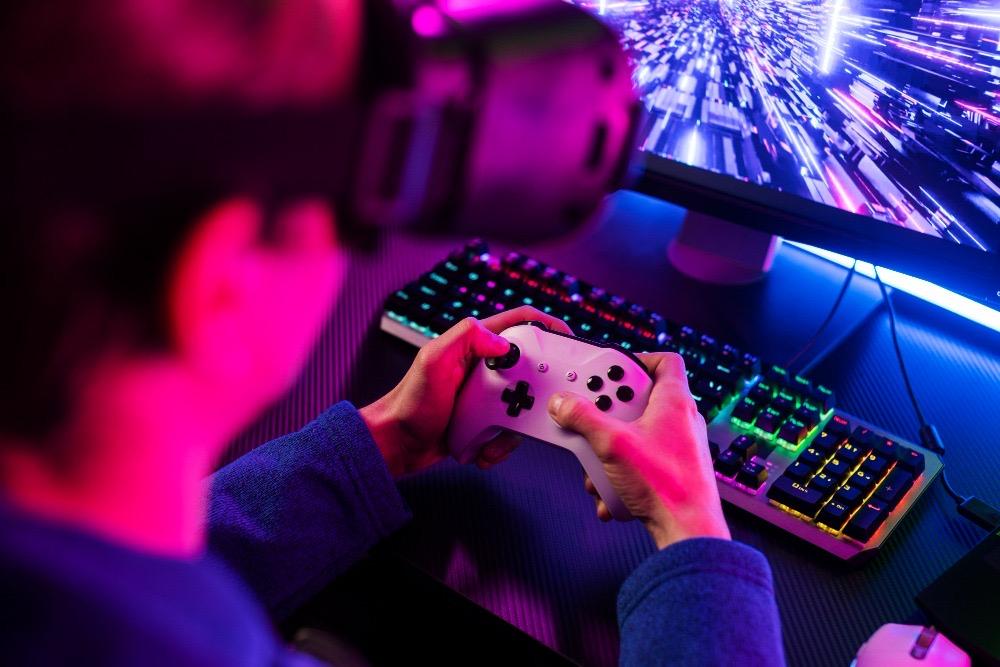 Três em cada quatro brasileiros jogam games; especialista alerta para sinais de dependência