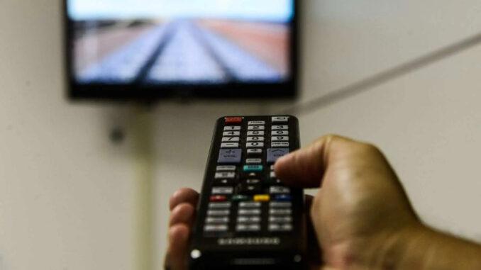 Propaganda no rádio e na tv ainda pesa?