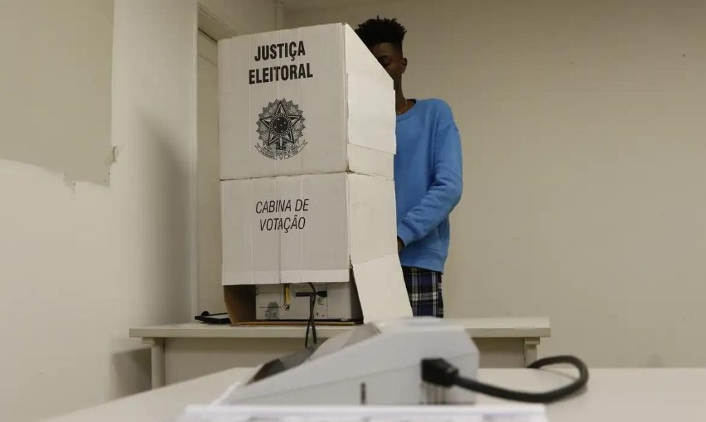 Dia da eleição: saiba o que é permitido e proibido