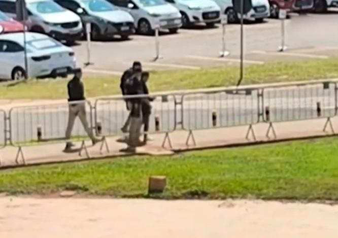 Homem tenta invadir prédio do STF e é contido por seguranças