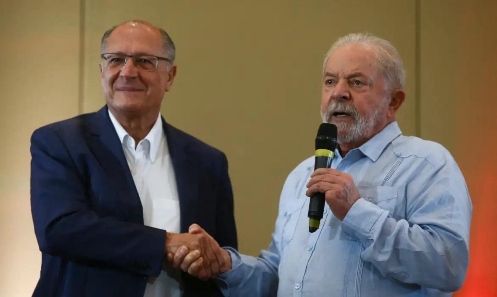 MDB de dez estados do Norte e Nordeste anunciam apoio a Lula e Alckmin