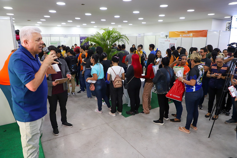 Megafeirão oferece 2 mil vagas de emprego em Manaus